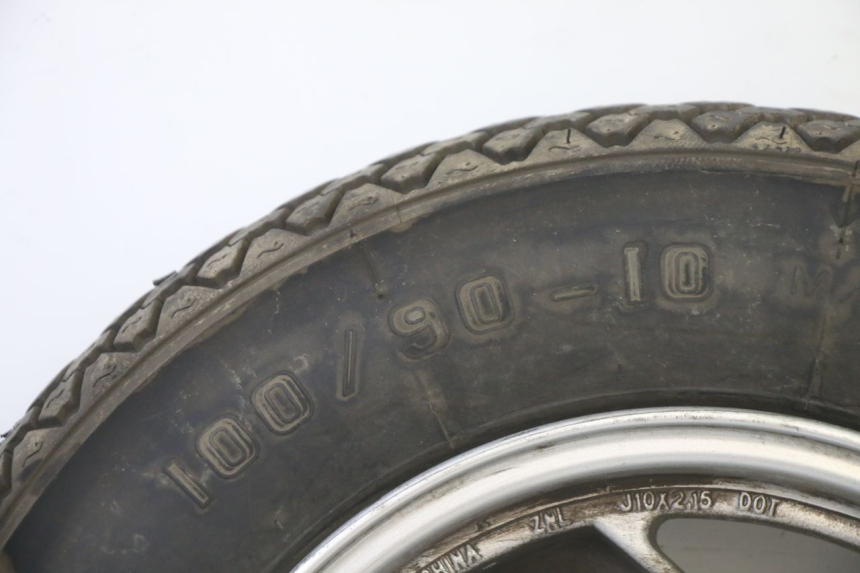 photo de ARO DIANTEIRO E PNEU MBK WAAP 125 (2008 - 2013) - Detalhes característicos