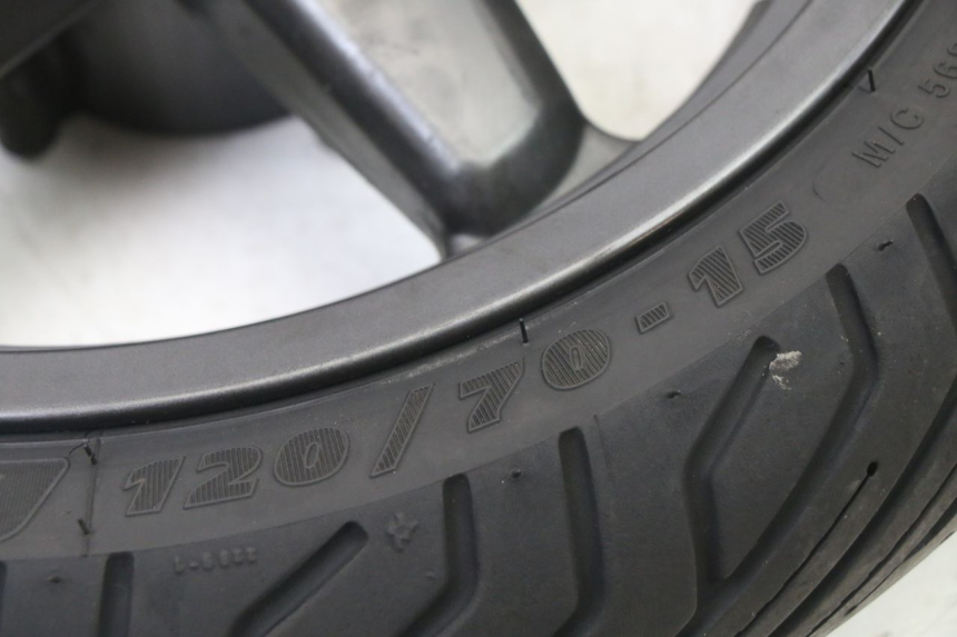 photo de ARO DIANTEIRO E PNEU YAMAHA X-MAX XMAX 125 (2010 - 2013) - Ampliação dos componentes