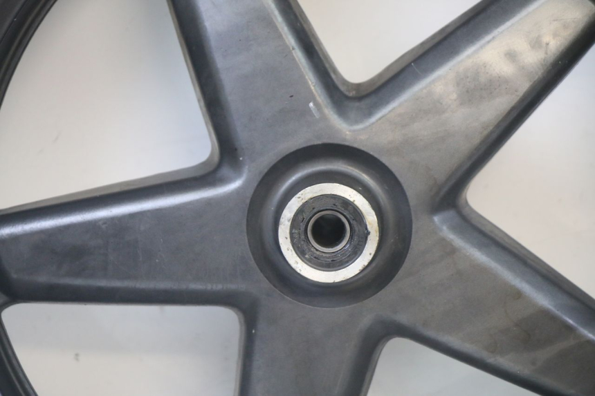photo de ARO DIANTEIRO E PNEU YAMAHA X-MAX XMAX 125 (2010 - 2013) - Ampliação técnica