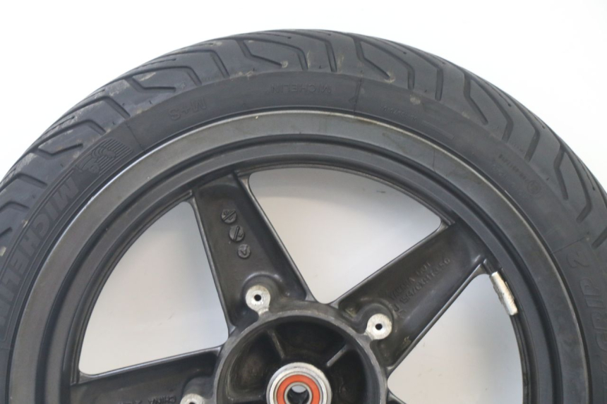 photo de ARO DIANTEIRO E PNEU YAMAHA X-MAX XMAX 125 (2010 - 2013) - Estado da superfície