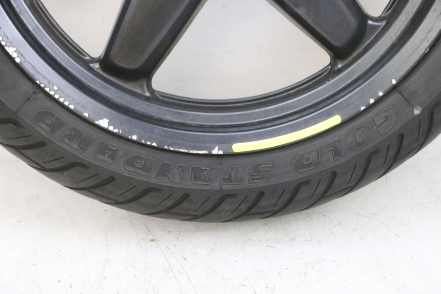 photo de ARO DIANTEIRO E PNEU YAMAHA XMAX X-MAX 125 (2006 - 2009) - Inspeção visual