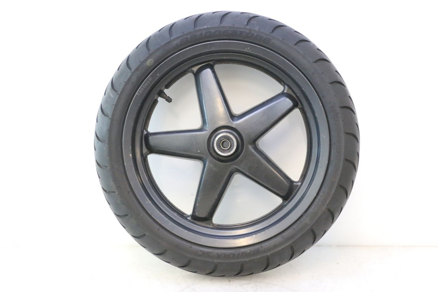 photo de ARO DIANTEIRO E PNEU YAMAHA XMAX X-MAX 125 (2006 - 2009) - Vista principal