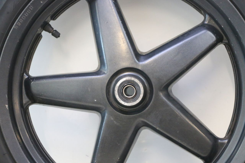 photo de ARO DIANTEIRO E PNEU YAMAHA XMAX X-MAX 125 (2006 - 2009) - Estrutura - ampliação