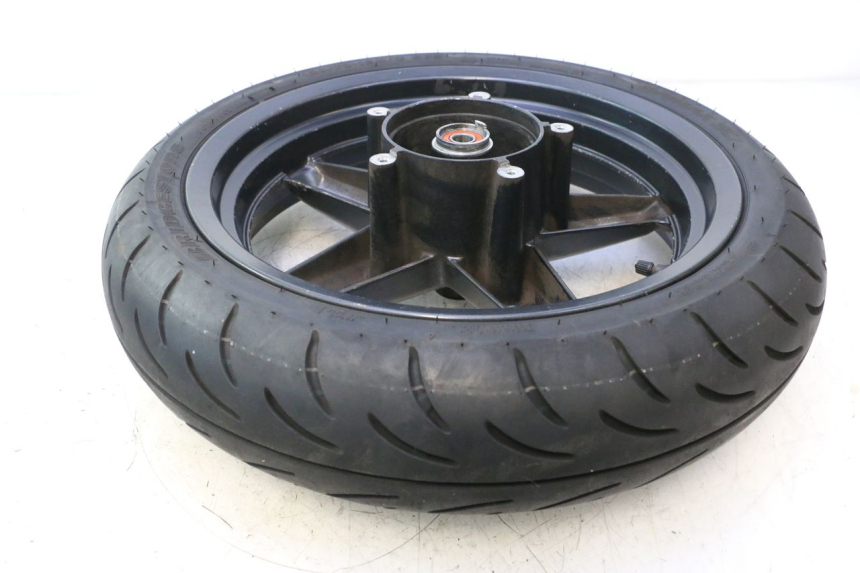 photo de ARO DIANTEIRO E PNEU YAMAHA XMAX X-MAX 125 (2006 - 2009) - Ampliação técnica