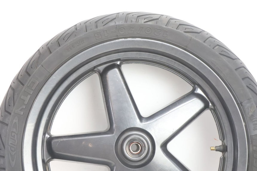 photo de ARO DIANTEIRO E PNEU YAMAHA X-MAX XMAX 125 (2010 - 2013) - Detalhe da peça