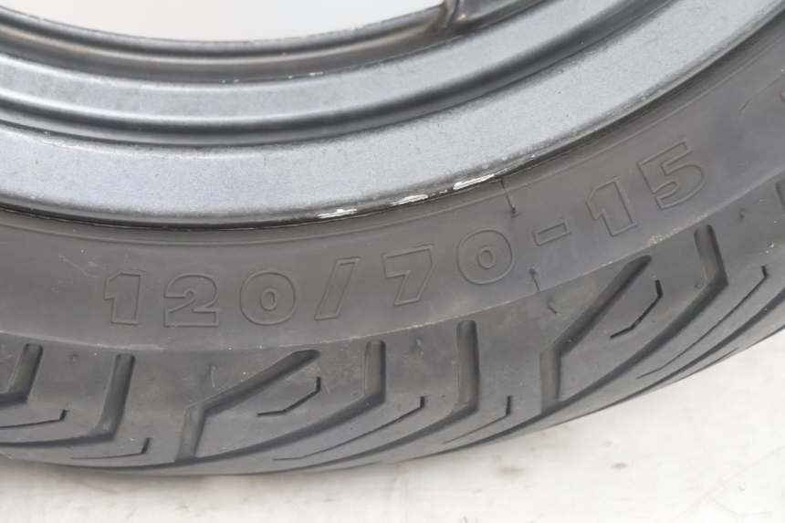 photo de ARO DIANTEIRO E PNEU YAMAHA X-MAX XMAX 125 (2010 - 2013) - Zoom de qualidade
