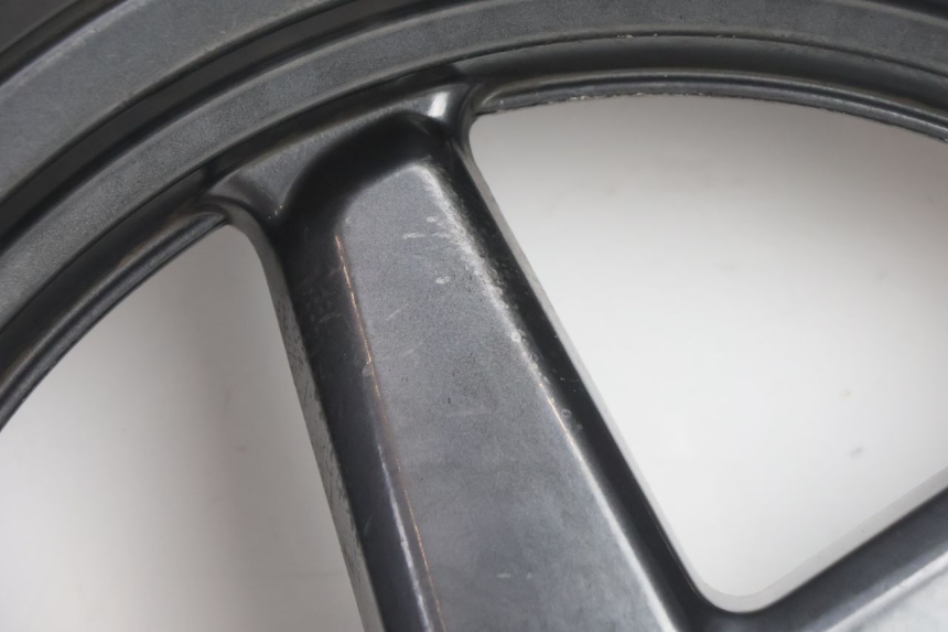 photo de ARO DIANTEIRO E PNEU YAMAHA X-MAX XMAX 125 (2010 - 2013) - Ampliação técnica