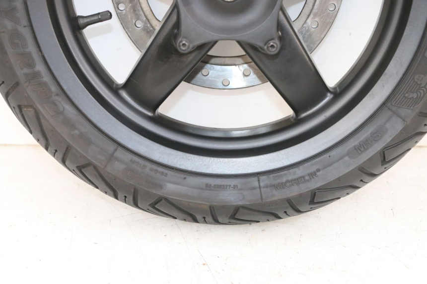 photo de ARO DIANTEIRO E PNEU PIAGGIO XEVO - X EVO 125 (2007 - 2017) - Vista do produto