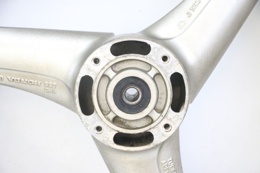 photo de ARO DIANTEIRO E PNEU HONDA XLV VARADERO 125 (2000 - 2006) - Estrutura - ampliação