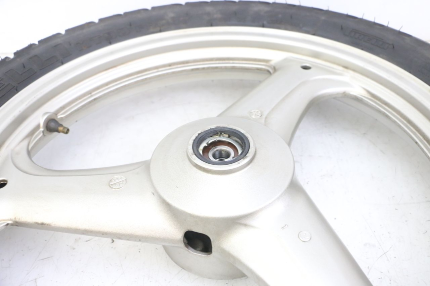 photo de ARO DIANTEIRO E PNEU HONDA XLV VARADERO 125 (2000 - 2006) - Outro ângulo de visão