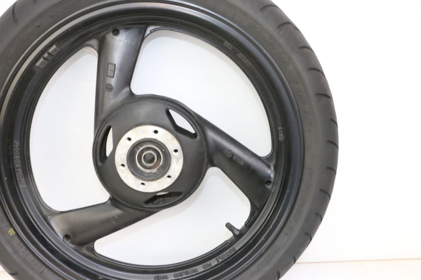 photo de ARO DIANTEIRO E PNEU YAMAHA FZS FAZER 600 (2001 - 2003) - Peça verificada