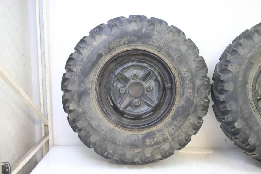 photo de ARO DIANTEIRO E PNEU YAMAHA YFM BRUIN 350 (2003 - 2009) - Ampliação técnica