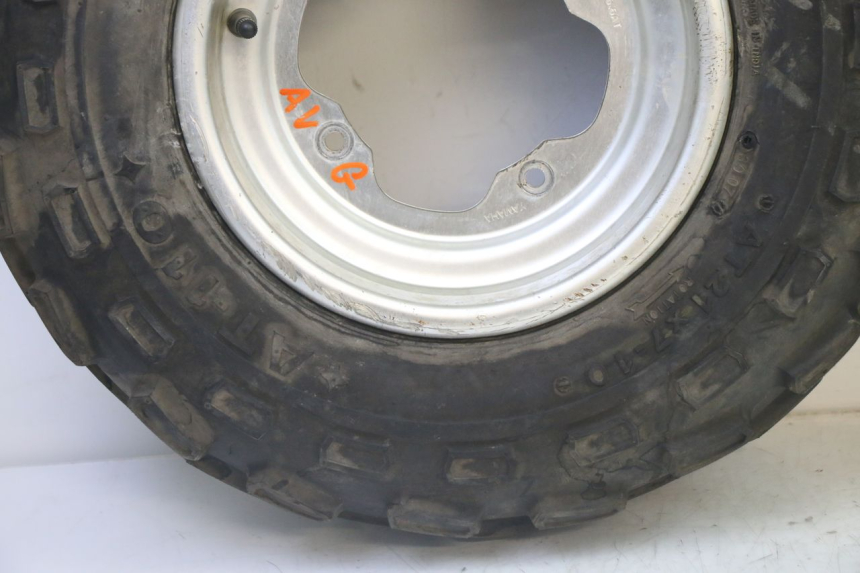 photo de ARO DIANTEIRO E PNEU YAMAHA YFM R RAPTOR 250 (2008 - 2014) - Outro ângulo de visão