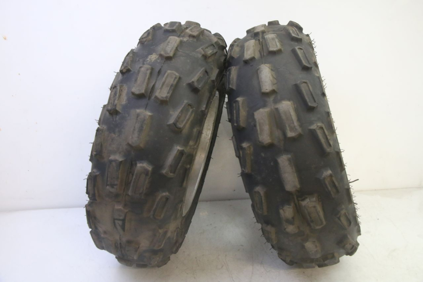 photo de ARO DIANTEIRO E PNEU YAMAHA YFM R RAPTOR 250 (2008 - 2014) - Peça verificada