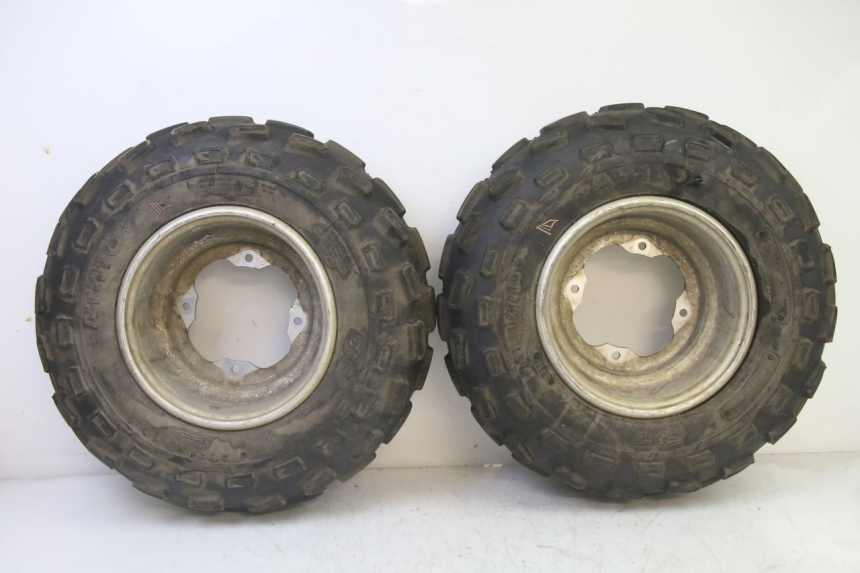 photo de ARO DIANTEIRO E PNEU YAMAHA YFM R RAPTOR 250 (2008 - 2014) - Marcações e referências