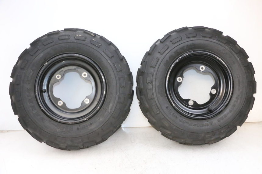 photo de ARO DIANTEIRO E PNEU YAMAHA YFM R RAPTOR 250 (2008 - 2014) - Vista principal