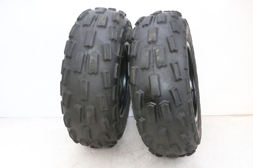 photo de ARO DIANTEIRO E PNEU YAMAHA YFM R RAPTOR 250 (2008 - 2014) - Vista do produto
