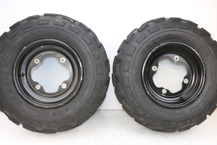 photo de ARO DIANTEIRO E PNEU YAMAHA YFM R RAPTOR 250 (2008 - 2014) - Peça verificada