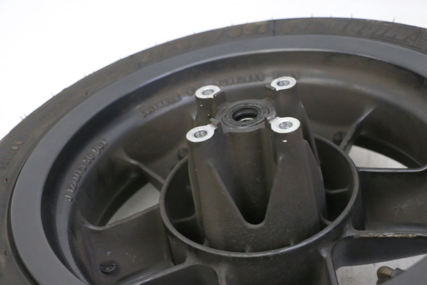 photo de ARO DIANTEIRO E PNEU YAMAHA YP MAJESTY 125 (2007 - 2010) - Detalhe da peça