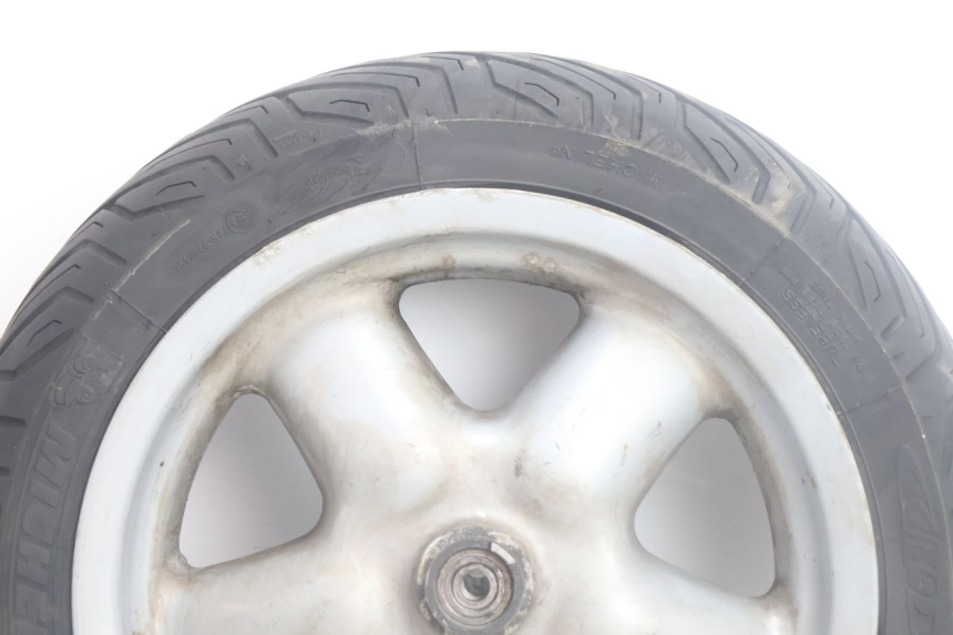 photo de ARO DIANTEIRO E PNEU YAMAHA YP MAJESTY 125 (2002 - 2006) - Detalhe da peça