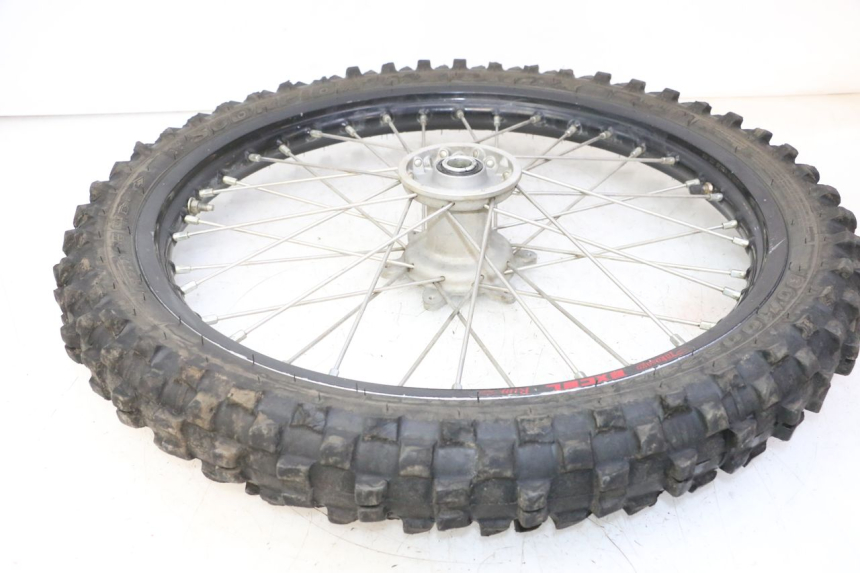 photo de ARO DIANTEIRO E PNEU YAMAHA YZ-F YZF 250 (2014 - 2018) - Marcações e referências