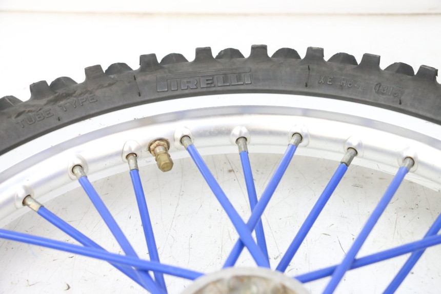 photo de ARO DIANTEIRO E PNEU YAMAHA YZ 85 (2002 - 2018) - Detalhe da peça