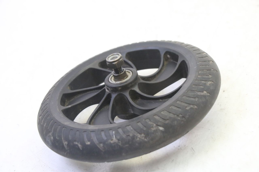 photo de ARO DIANTEIRO E PNEU MOOVWAY Z8 1 - Pontos de fixação