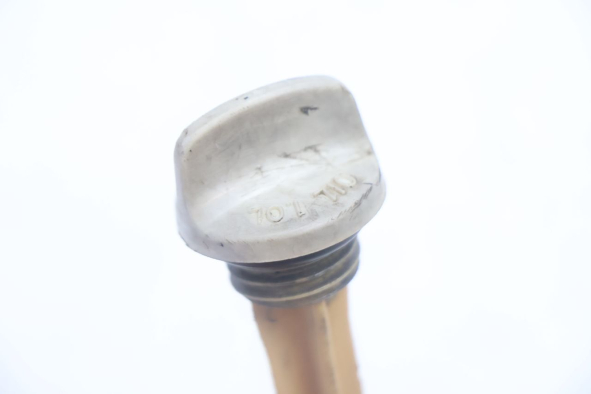 photo de VARETA MEDIDORA DE ÓLEO DO MOTOR SMC XROAD 150 - Detalhe da peça