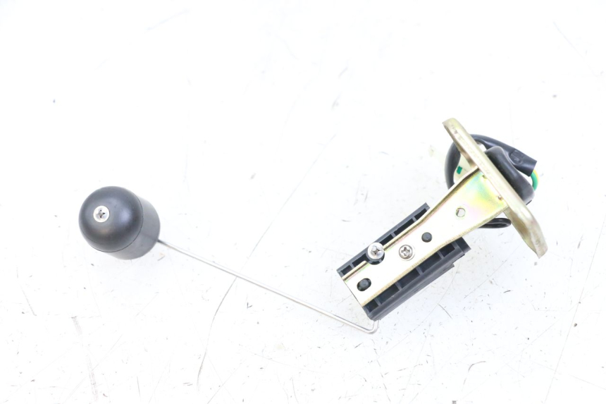 photo de MEDIDOR DE COMBUSTÍVEL DO TANQUE SYM CROX 4T 50 (2016 - 2023) - Zoom do estado de desgaste
