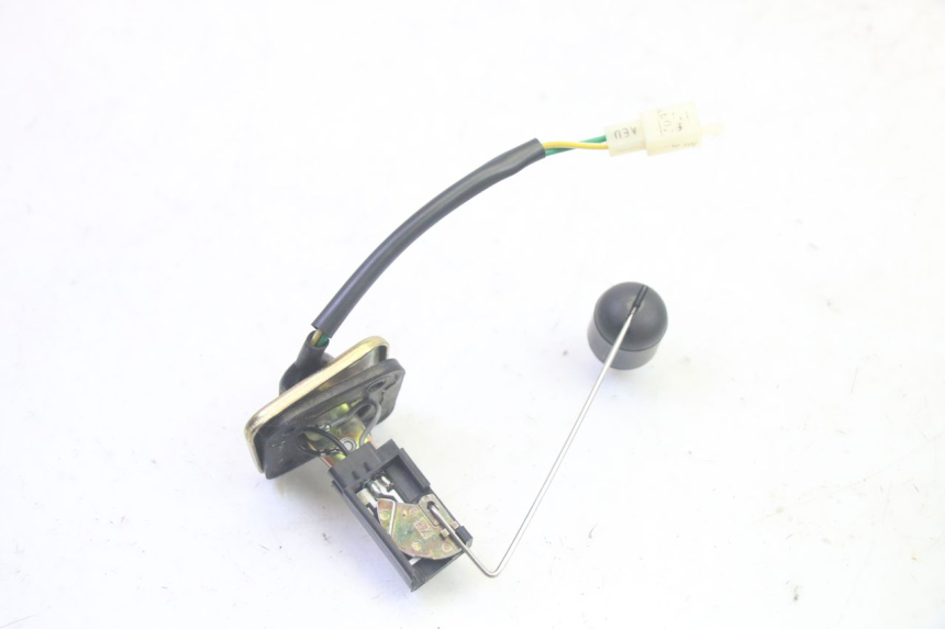 photo de MEDIDOR DE COMBUSTÍVEL DO TANQUE SYM CROX 4T 50 (2016 - 2023) - Zoom do estado de desgaste