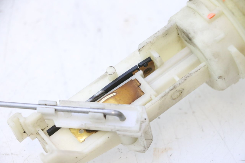 photo de MEDIDOR DE COMBUSTÍVEL DO TANQUE PEUGEOT ELYSTAR 50 (2002 - 2014) - Vista geral