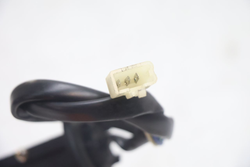 photo de MEDIDOR DE COMBUSTÍVEL DO TANQUE JM MOTORS EVOLIS 4T 50 (2018 - 2022) - Outro ângulo de visão
