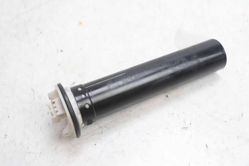 photo de MEDIDOR DE COMBUSTÍVEL DO TANQUE PIAGGIO FLY 2T 50 (2004 - 2017) - Outro ângulo de visão