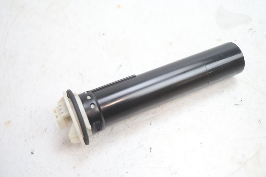 photo de MEDIDOR DE COMBUSTÍVEL DO TANQUE GILERA GP 800 (2007 - 2013) - Outro ângulo de visão