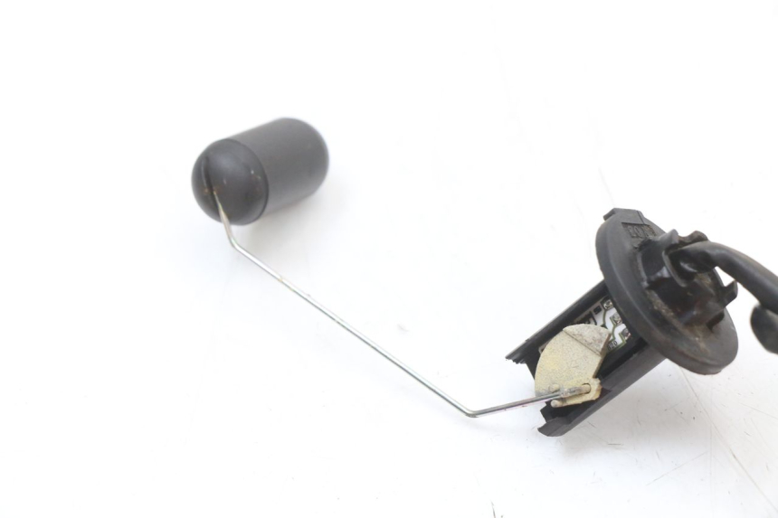 photo de MEDIDOR DE COMBUSTÍVEL DO TANQUE EUROCKA GTR 50 (2007 - 2017) - Zoom do estado de desgaste