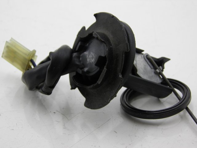 photo de MEDIDOR DE COMBUSTÍVEL DO TANQUE HONDA SH 125 (2001 - 2003) - Detalhe da peça