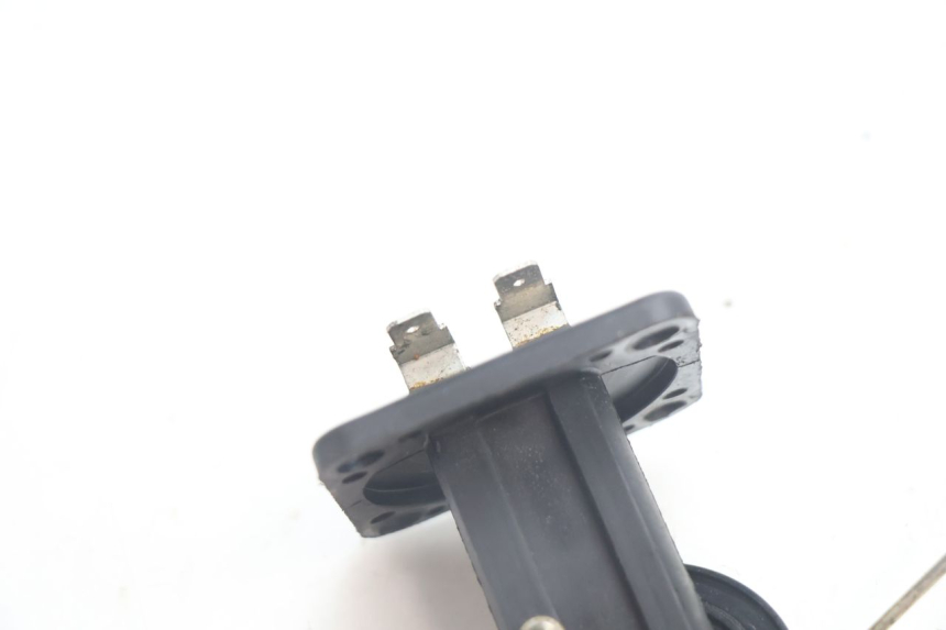photo de MEDIDOR DE COMBUSTÍVEL DO TANQUE KEEWAY HURRICANE 50 (2006 - 2019) - Zoom do estado de desgaste