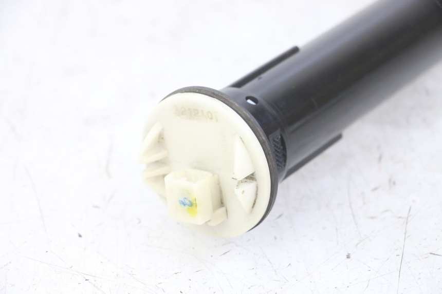 photo de MEDIDOR DE COMBUSTÍVEL DO TANQUE PIAGGIO IE MP3 YOURBAN 300 (2011 - 2016) - Zoom do estado de desgaste