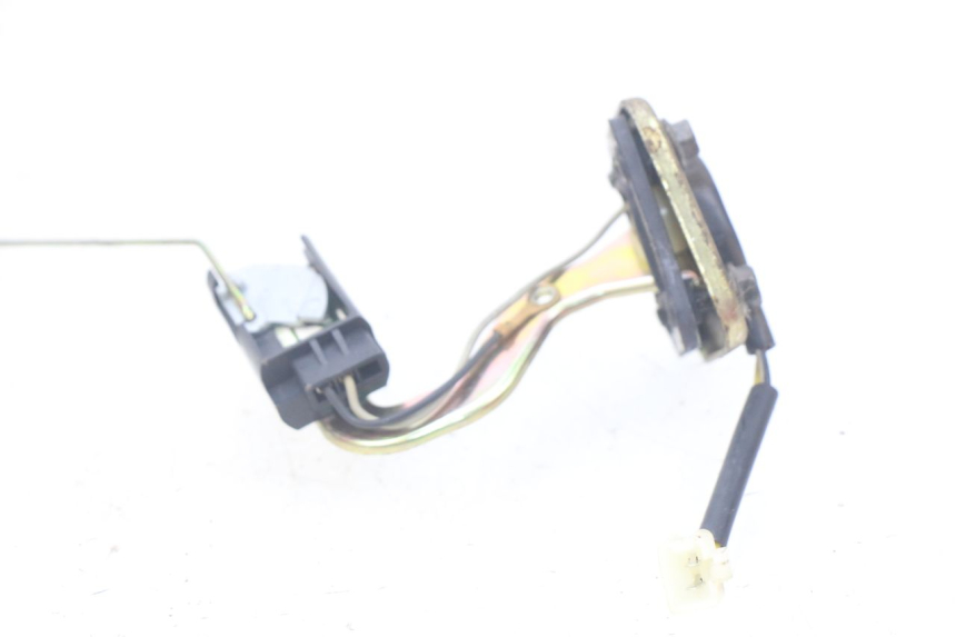 photo de MEDIDOR DE COMBUSTÍVEL DO TANQUE PEUGEOT KISBEE 2T 50 (2010 - 2017) - Zoom do estado de desgaste