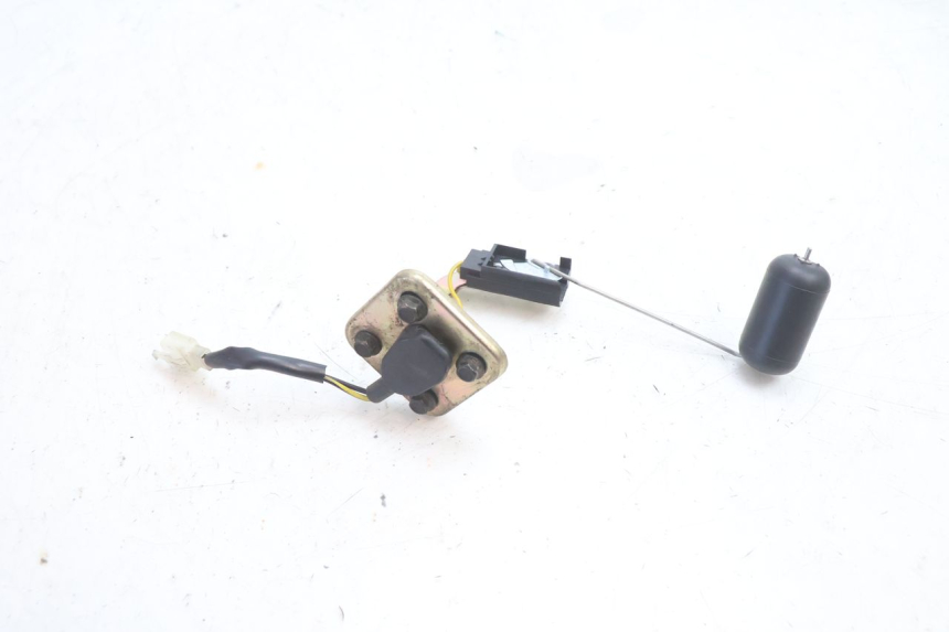 photo de MEDIDOR DE COMBUSTÍVEL DO TANQUE PEUGEOT KISBEE 2T 50 (2010 - 2017) - Zoom do estado de desgaste