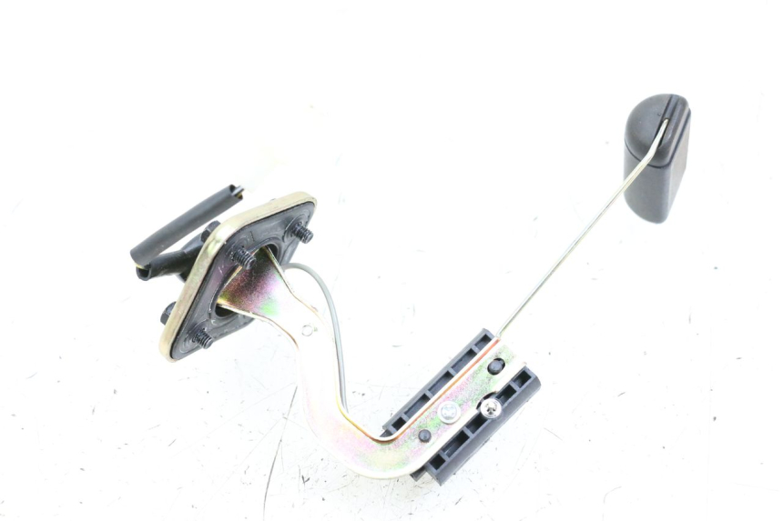 photo de MEDIDOR DE COMBUSTÍVEL DO TANQUE PEUGEOT KISBEE 4T 50 (2018 - 2022) - Zoom do estado de desgaste
