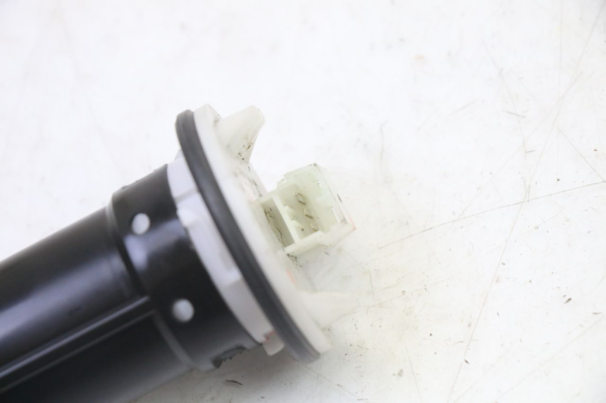 photo de MEDIDOR DE COMBUSTÍVEL DO TANQUE PIAGGIO MP3 HPE 310 (2024 - 2025) - Detalhe da peça