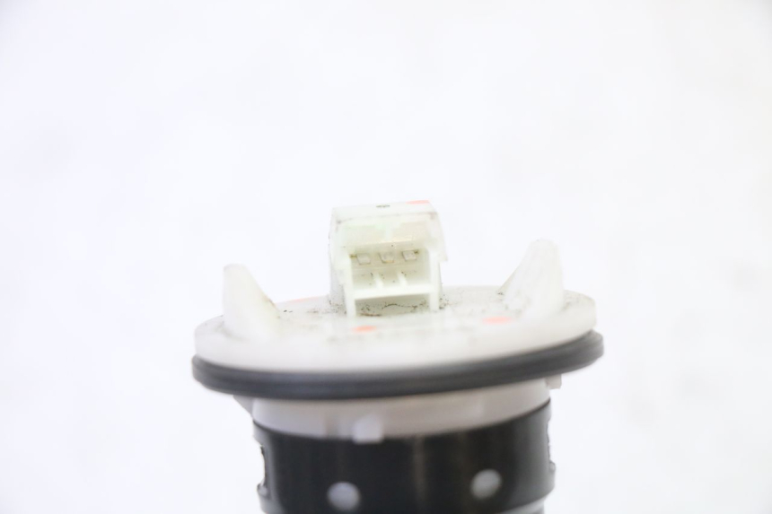 photo de MEDIDOR DE COMBUSTÍVEL DO TANQUE PIAGGIO MP3 HPE 310 (2024 - 2025) - Zoom do estado de desgaste