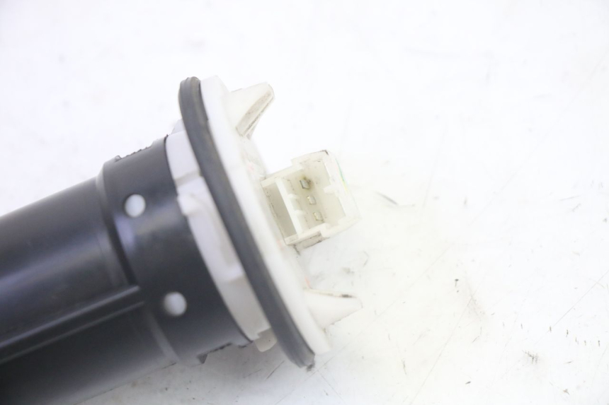photo de MEDIDOR DE COMBUSTÍVEL DO TANQUE PIAGGIO MP3 HPE 350 (2018 - 2020) - Detalhe da peça