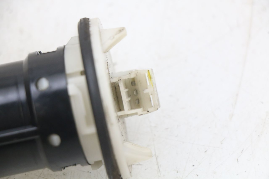 photo de MEDIDOR DE COMBUSTÍVEL DO TANQUE PIAGGIO MP3 LT 400 (2007 - 2012) - Vista geral
