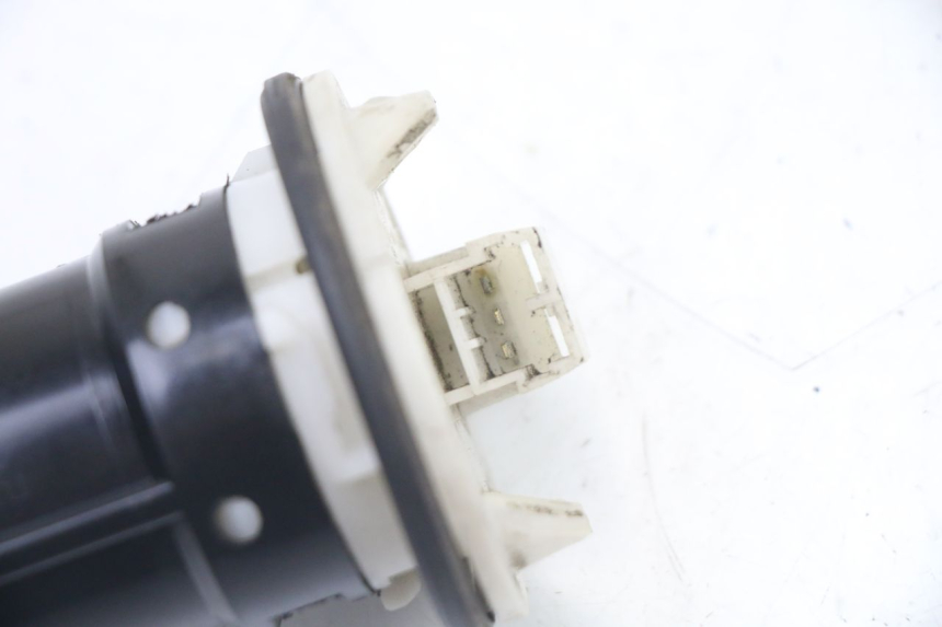 photo de MEDIDOR DE COMBUSTÍVEL DO TANQUE PIAGGIO MP3 LT 400 (2007 - 2012) - Zoom do estado de desgaste
