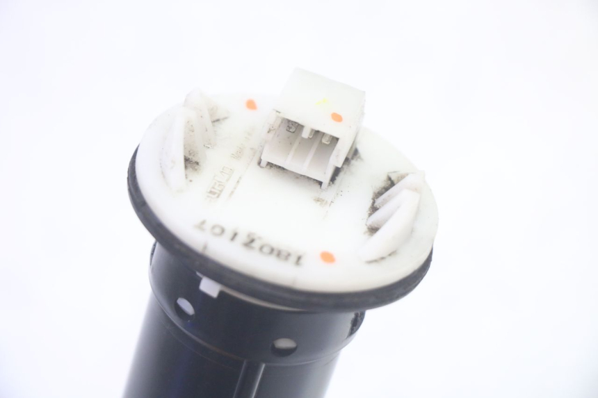 photo de MEDIDOR DE COMBUSTÍVEL DO TANQUE PIAGGIO MP3 LT 400 (2007 - 2012) - Zoom do estado de desgaste