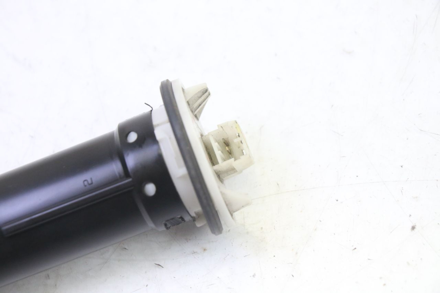 photo de MEDIDOR DE COMBUSTÍVEL DO TANQUE PIAGGIO MP3 125 (2006 - 2014) - Detalhe da peça
