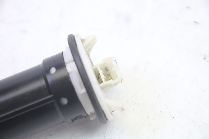 photo de MEDIDOR DE COMBUSTÍVEL DO TANQUE PIAGGIO MP3 500 (2016 - 2018) - Detalhe da peça