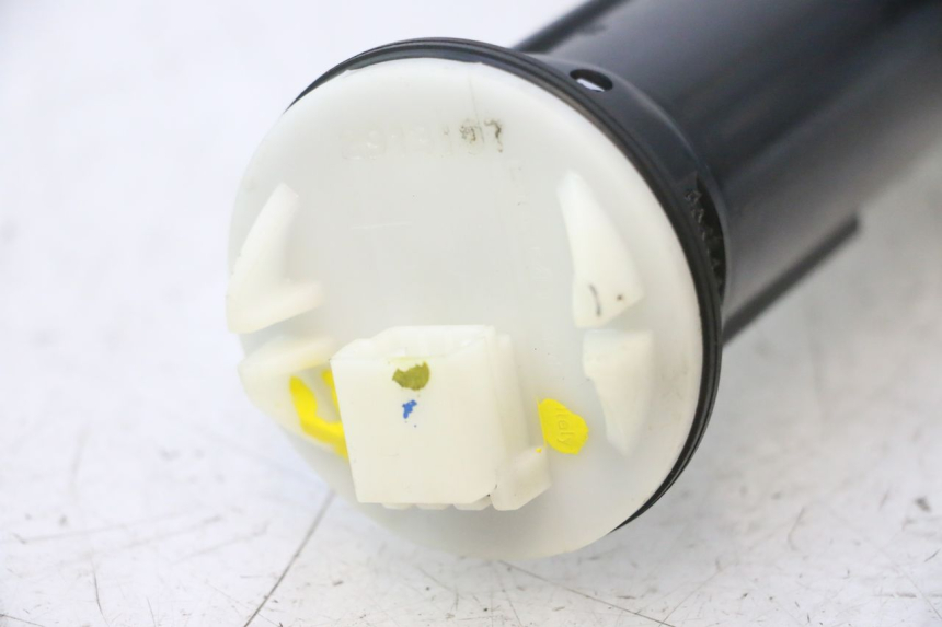 photo de MEDIDOR DE COMBUSTÍVEL DO TANQUE PIAGGIO MP3 500 (2011 - 2015) - Zoom do estado de desgaste
